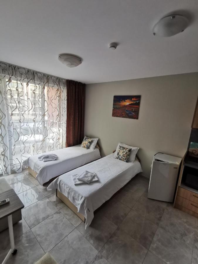 Admiral Plaza Sunrise Apartments C13 Pantai Sunny Bagian luar foto
