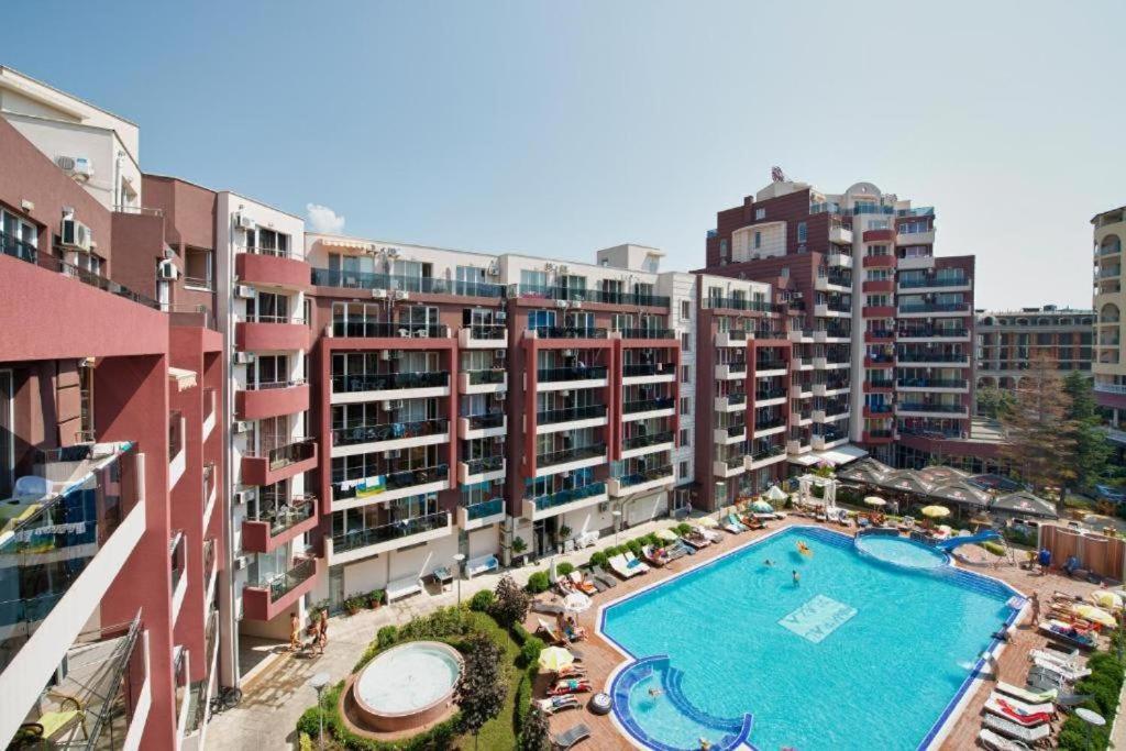 Admiral Plaza Sunrise Apartments C13 Pantai Sunny Bagian luar foto